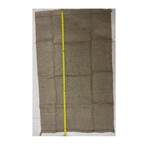 Fabricants Sac cadeau en toile de jute naturelle réutilisable imprimé avec logo personnalisé Sac de jute en lin avec cordon de serrage - Product Image 3