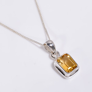 Colgante de piedras preciosas granate de corte de pera natural de Plata de Ley 925 con cadena de eslabones cubanos mayorista de joyería fina joyería de moda 925 - Product Image 3