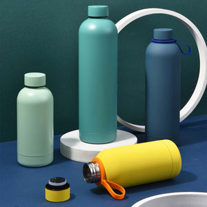 Flacons de sport isolés à double paroi en acier inoxydable avec logo personnalisé Thermos sous vide Thermos sous vide - Product Image 6