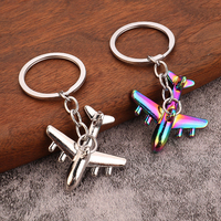 Porte-clés mousqueton 3D en alliage, modèle d'avion créatif et populaire, léger, mignon et tendance, cadeau promotionnel personnalisé OEM