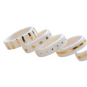 Ensemble de bracelets joncs en résine rayée verte, plaqué or, avec strass en cristal, pour femme, style classique, cadeau pour femme, idéal pour les fêtes - Product Image 4