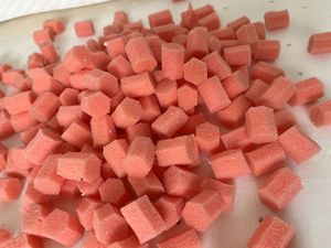 ชิปเศษโฟมหั่นฝอยทำจากวัสดุ PU ใช้เป็นเศษวัสดุเพื่อเติมเศษวัสดุสีฟ้า - Product Image 4