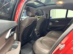 <span class=keywords><strong>BMW</strong></span> <span class=keywords><strong>Serie</strong></span> <span class=keywords><strong>1</strong></span> Sedán de <span class=keywords><strong>Segunda</strong></span> <span class=keywords><strong>Mano</strong></span>, Modelo <span class=keywords><strong>2022</strong></span>, en Venta Motor Turboalimentado Automático, Cámara de Visión Trasera, Asientos de Cuero, Faros LED - Product Image 6