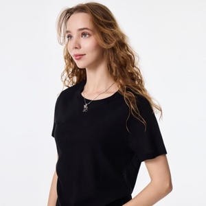 T-shirt décontracté pour <span class=keywords><strong>femme</strong></span>, coupe ajustée, sérigraphie personnalisée, vente en gros OEM, streetwear, écologique et respirant - Product Image 1