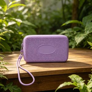 Porte-monnaie unisexe en silicone tendance avec décoration pointeuse, logo personnalisable, fermeture éclair étanche - Product Image 1