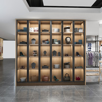 Grand présentoir de magasin de bijoux, design de vitrine murale pour vin, en bois de chêne, sur pied, pour magasin de montres, avec produits