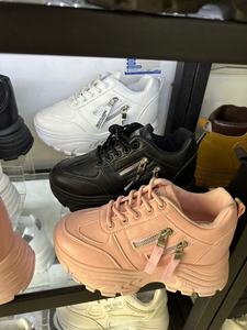 Zapatillas deportivas transpirables de doble malla con suela gruesa <span class=keywords><strong>para</strong></span> <span class=keywords><strong>mujer</strong></span>, baratas y al por mayor, <span class=keywords><strong>para</strong></span> <span class=keywords><strong>caminar</strong></span> al aire libre - Product Image 2