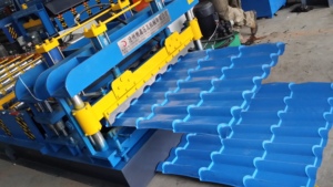 Machine de fabrication de tôle de fer machine de formage de profilés en acier machine de formage de profilés en Chine machines de formage de profilés gouttières en aluminium - Product Image 5