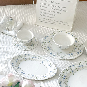 Juego de Platos de Cena con Estampado Floral Azul Europeo, Juego de <span class=keywords><strong>Tazas</strong></span> y Platos de Cerámica Retro Decorativos para Bodas y Eventos - Product Image 4