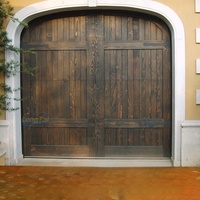 Porte de garage en bois de cèdre massif Long Tai, résistante aux intempéries, réduction du bruit, anti-UV, porte élévatrice électrique pour villa