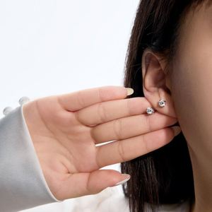 Pendientes de Plata 925 con Circonita Cúbica Redonda 5A, Diseño Minimalista, Joyería Fina para Mujer, Marca Dylam - Product Image 4