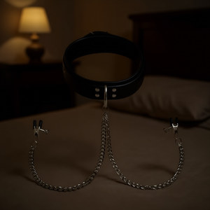 Collier en cuir noir avec chaîne et pinces pour les tétons, accessoire pour anneau pénien - Product Image 2