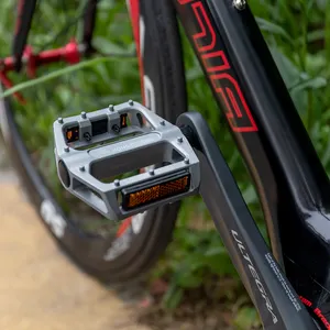 Nuevos <span class=keywords><strong>Pedales</strong></span> <span class=keywords><strong>de</strong></span> Bicicleta <span class=keywords><strong>de</strong></span> Montaña MTB Urbanos <span class=keywords><strong>de</strong></span> Aleación <span class=keywords><strong>de</strong></span> Aluminio con Rodamientos <span class=keywords><strong>de</strong></span> Bolas a Precio Económico - Product Image 6