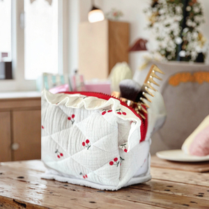 Bolsa de Cosméticos Cottagecore con Cierre, Hecha a Mano, Ecológica, Diseño Bohemio con Volantes, Estampado de Cerezas, Estilo <span class=keywords><strong>Coqueta</strong></span>, Precio Competitivo - Product Image 3