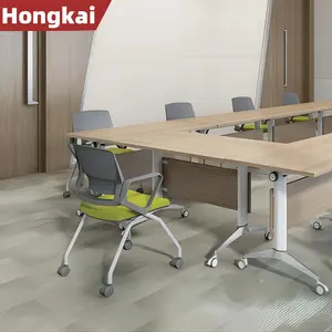 Kol dayama tekerlekleri ile konferans salonu ofis koltuğu öğrenci koltuğu için Modern güzel dört bacaklar istiflenebilir eğitim odası sandalyesi