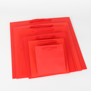 핫 디럭스 레드 크래프트 디럭스 쇼핑백 핸들 의류 선물 가방 로고 무료 일반 쇼핑백 - Product Image 2