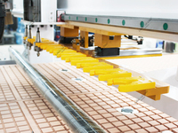 Máquina Fresadora CNC ATC Multifuncional con Sierra de Corte de Cuatro Ejes, Visión CCD y Cuchilla Oscilante Eléctrica