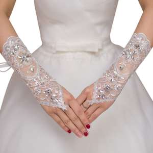 Gants en dentelle sans doigts de style coude avec strass Gants de fête de mariage à la mode pour femmes et filles - Product Image 1