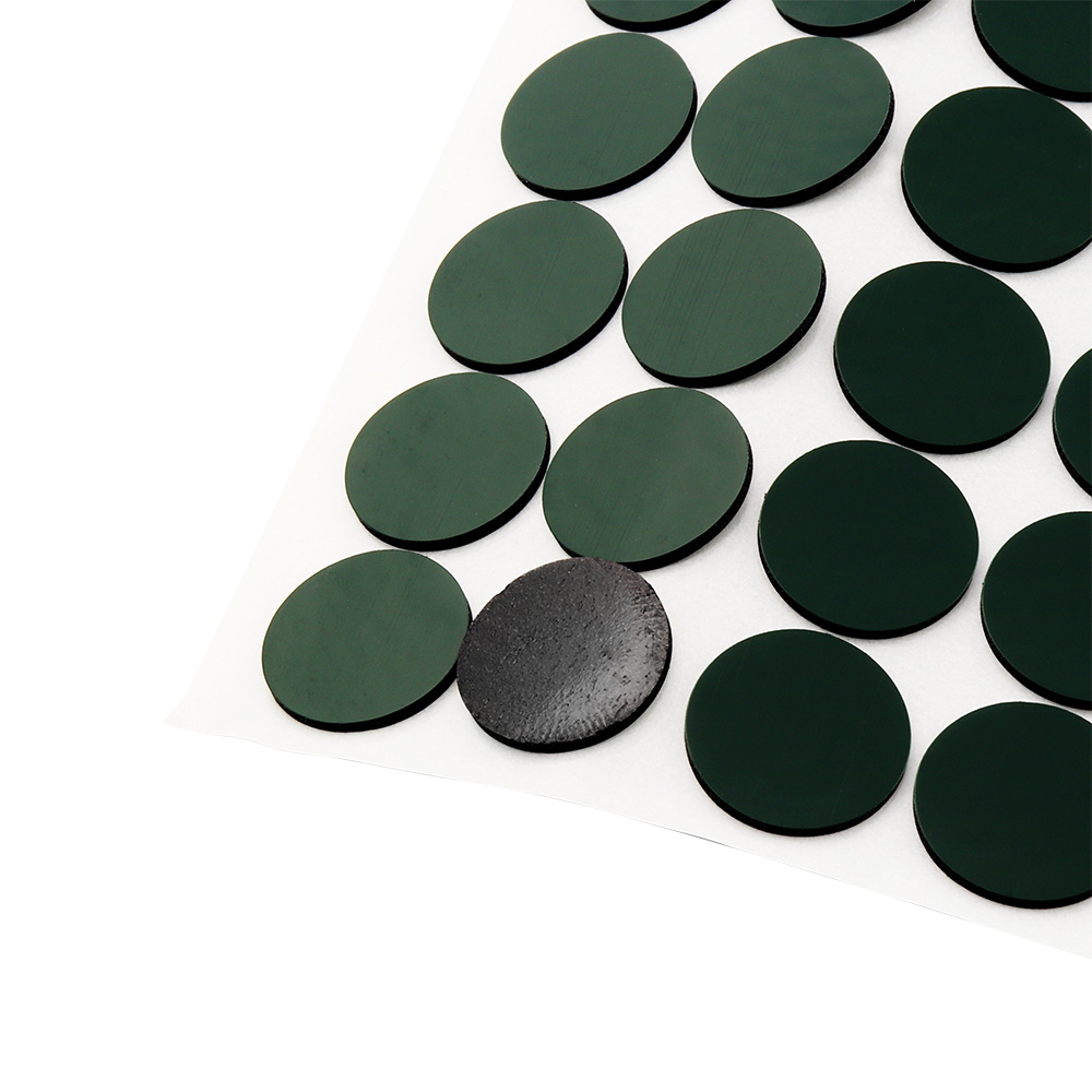 Pellicola verde schiuma nera