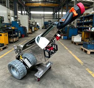 Tractor de Arrastre Eléctrico de 1500 kg con Ruedas de Goma y Palanca de Control para Uso Industrial y en Restaurantes - Product Image 4