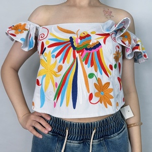 Top Informal de Estilo Bohemio Personalizado para Mujer con Bordado Floral, Top Corto de Manga Corta con Diseño Nuevo - Product Image 4