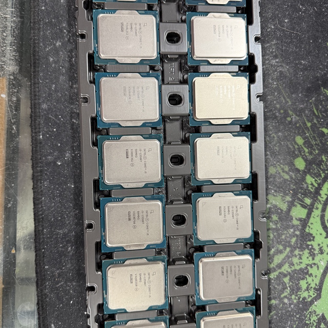 Used Desktop I3 I5 I7 12100 12100T 12100F 12400 12400F 12490F 12500 12500T 12600 12600K 12600KF 12600T 12700 12700K 12700F