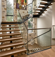 CBMMart Villa Hotel Chine Escalier en bois de chêne massif Design Escalier classique moderne avec lumière LED