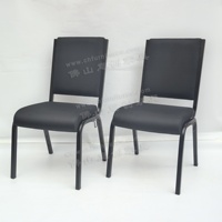 Chaises d'église empilables simples en noir, empilables pour les pasteurs