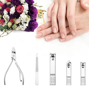Set Manicure Professionale in Acciaio Inossidabile 12 Pezzi, Set Regalo per la Cura delle Unghie - Product Image 5