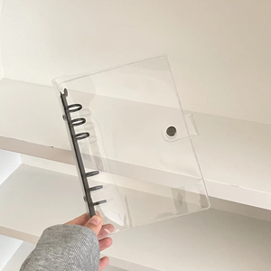 <span class=keywords><strong>Classeur</strong></span> à 6 anneaux de feuilles mobiles en PVC A6 à paillettes transparentes de grande taille avec pinces en métal colorées <span class=keywords><strong>classeur</strong></span> pour enveloppes d'argent - Product Image 4