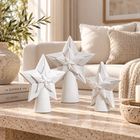 Sculpture d'étoile en céramique blanche, objet décoratif géométrique pour la décoration moderne de la maison et la présentation sur table