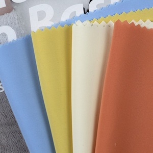 ผ้าทวิลสีพื้น โพลีเอสเตอร์ 100% น้ำหนัก 120-130 กรัม/ตร.ม. สำหรับตัดเย็บเสื้อผ้า - Product Image 1