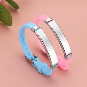 <span class=keywords><strong>Bracelet</strong></span> pour enfants personnalisé en acier inoxydable réglable avec <span class=keywords><strong>bracelet</strong></span> en silicone multicolores pour garçons et filles - Product Image 1