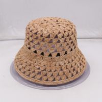 Venta de sombrero de verano encantador a la moda, sombrero Cloche de colores mezclados, sombrero de cubo de paja de rafia de ganchillo para mujer