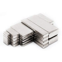 Aimant permanent puissant aimant Ndfeb de terres rares N52 50x25x10 50x10x5 aimants carrés monopolaires en néodyme