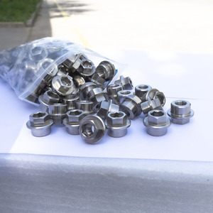 Tuerca hexagonal autoblocante M10 cincada con brida, 35 mm de longitud, tornillo métrico para montaje de llantas de automóvil - Product Image 5