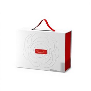 Modern <b>White</b> Specialty Art Paper Bronzing Rectangular Portable Gift <b>Box</b> with Handle - Product Image 2