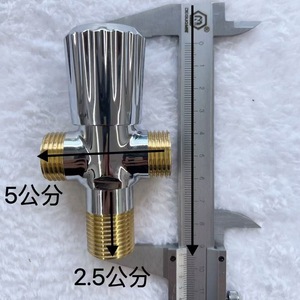 Válvula angular de cobre de doble propósito con puerto de 1/2 pulgada para válvulas de corte de calentadores de agua - Product Image 1