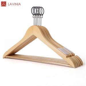 <span class=keywords><strong>Cintre</strong></span> <span class=keywords><strong>en</strong></span> bois antivol Lavinia à prix abordable avec anneau et pince - Product Image 1