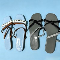 Pantoufles Modèle SJX045 à 1,2 Dollar, Taille 36-41, Prêtes à l'Expédition, Tongs à Enfiler pour Femmes, Dernière Plateforme avec Motifs