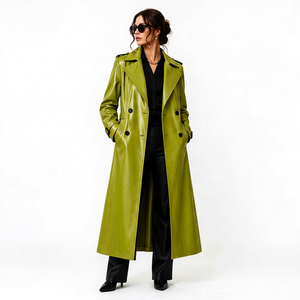 Manteau trench en similicuir vert, col rabattu, ceinture boutonnée - Product Image 1