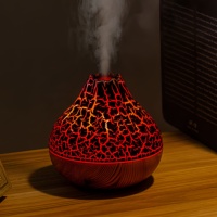 Diffuseur d'huiles essentielles 300 ml en gros, humidificateur USB mini volcan à grain de bois, contrôle tactile, éclairage RGB, portable pour le bureau