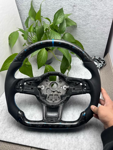 Volant sport en fibre de carbone personnalisé pour Volkswagen <span class=keywords><strong>Golf</strong></span> 6 <span class=keywords><strong>Golf</strong></span> 7 7.5 GTI <span class=keywords><strong>GTD</strong></span> GTE R 2013-2020 Polo GTI Passat CC R-Line - Product Image 5