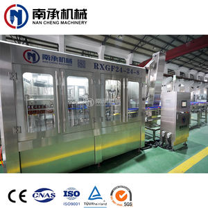 Línea de máquina de llenado y cierre de botellas de jugo de fruta de botellas de líquido de cabeza comercial pequeña completamente automática - Product Image 2