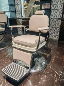 Fauteuil de Barbier Électrique de Luxe Moderne - Design Classique, Inclinable à Plat, en Cuir Synthétique Durable, Mobilier de Salon de Spa Réglable - Product Image 3