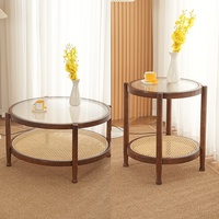 Table basse en bois d'hévéa nordique avec plateau en verre trempé tressé, espace de rangement, design moderne et élégant, pour salon, balcon, usage de loisirs, double niveau