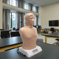 Simulateur médical automatique cardiopulmonaire pour l'entraînement à la palpation et à l'auscultation