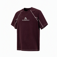 T-shirts personnalisés avec logo, coupe ample, manches raglan courtes, blocs de couleur, surpiqûres contrastées, broderie
