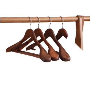 Cintre en bois de qualité supérieure, robuste, fait à la main, écologique, finition laquée de luxe pour magasin de vêtements, armoire, salon - Product Image 3