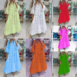 Vestidos Largos Sexys de Color Sólido con Escote en V y Mangas Acampanadas de Encaje Calado para Mujer - Product Image 2